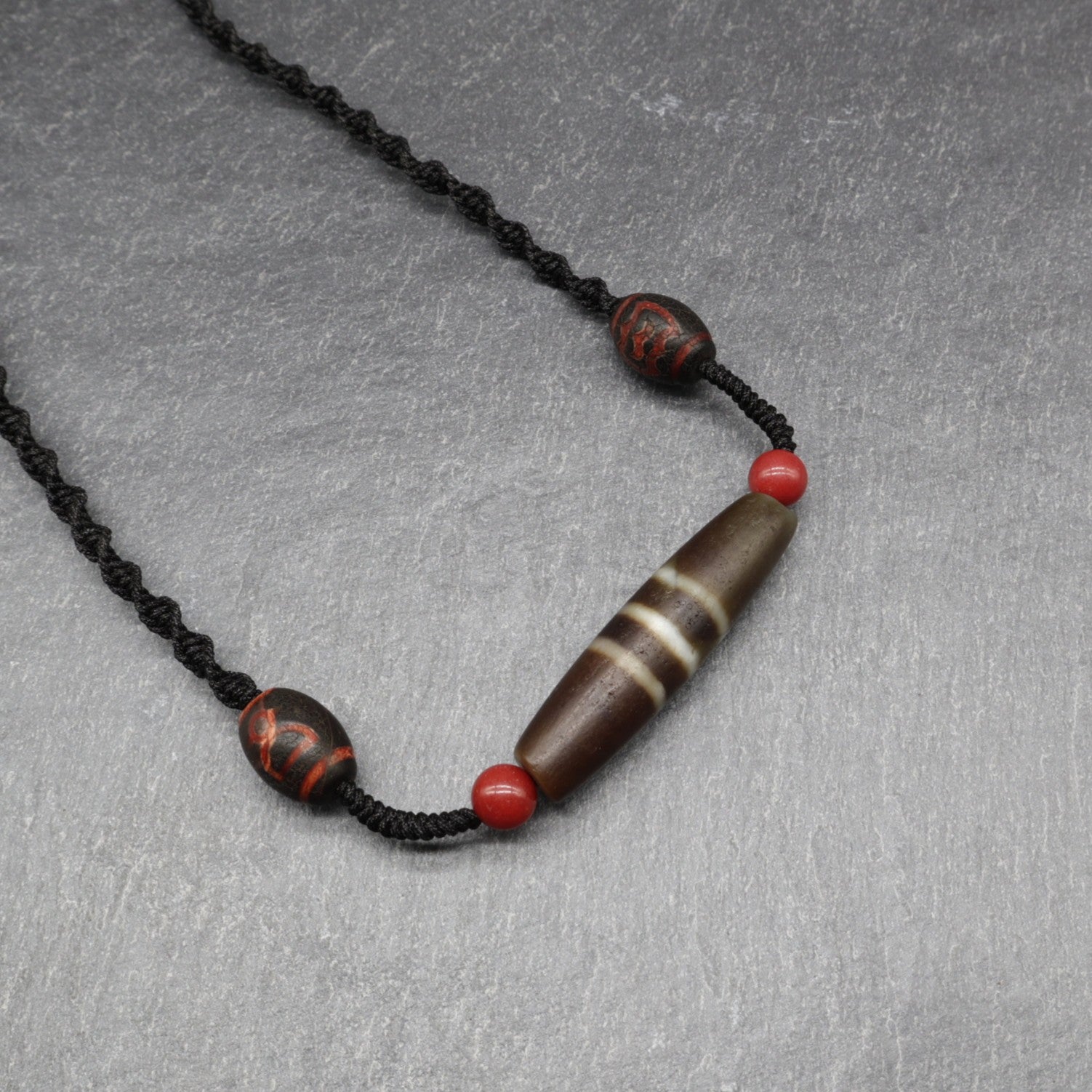 Dzi Beads