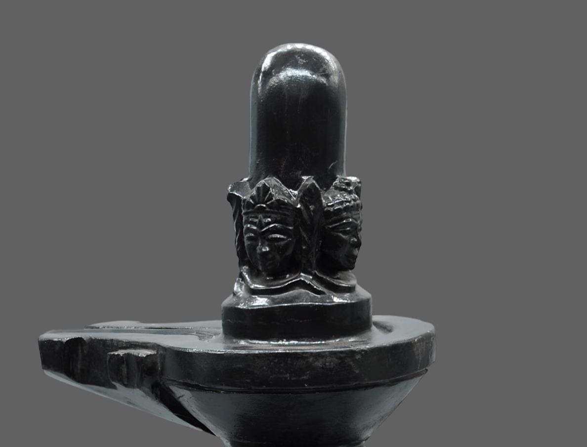 Chaturmukhlinga: Sacred Four-Faced Shiva Linga