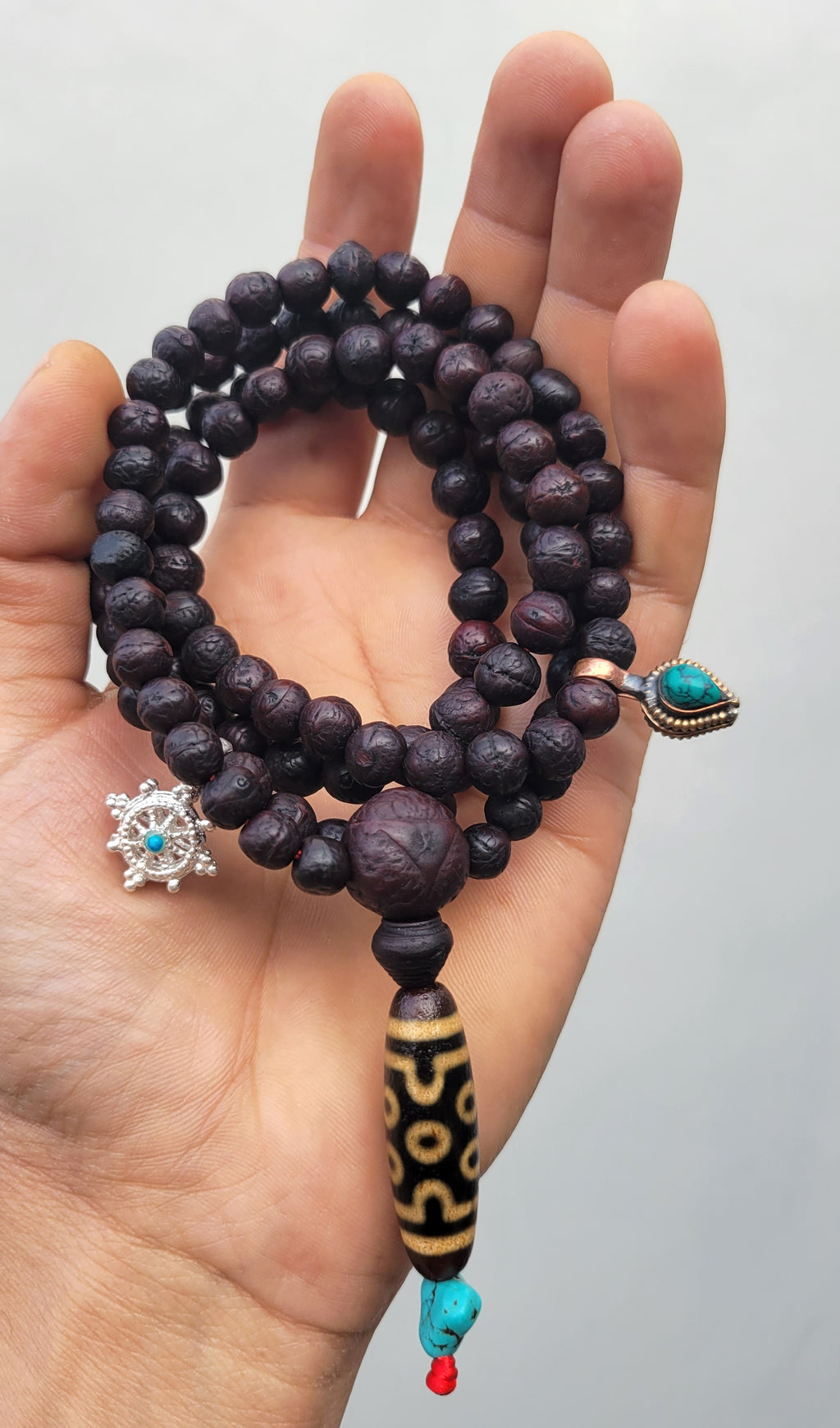 Two Precious 7 to 8 mm Bodhi Prayer Beads And Dzi Beads For Tingting