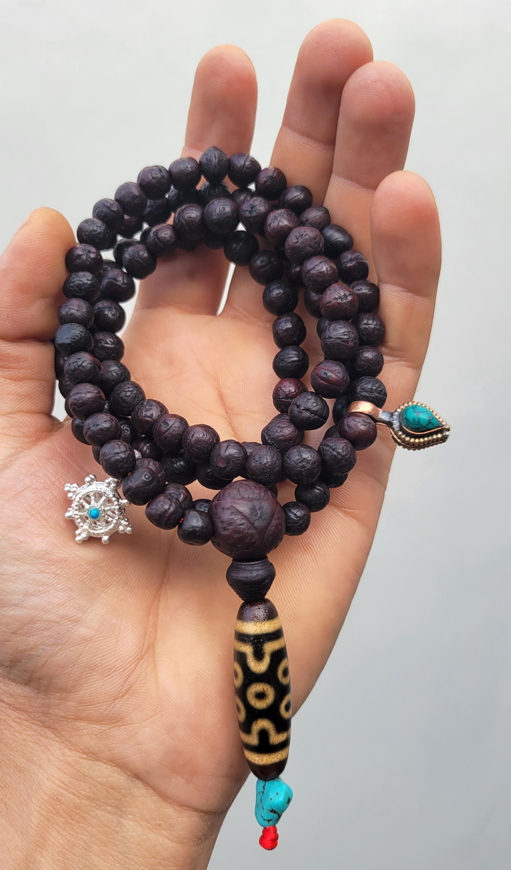 Two Precious 7 to 8 mm Bodhi Prayer Beads And Dzi Beads For Tingting