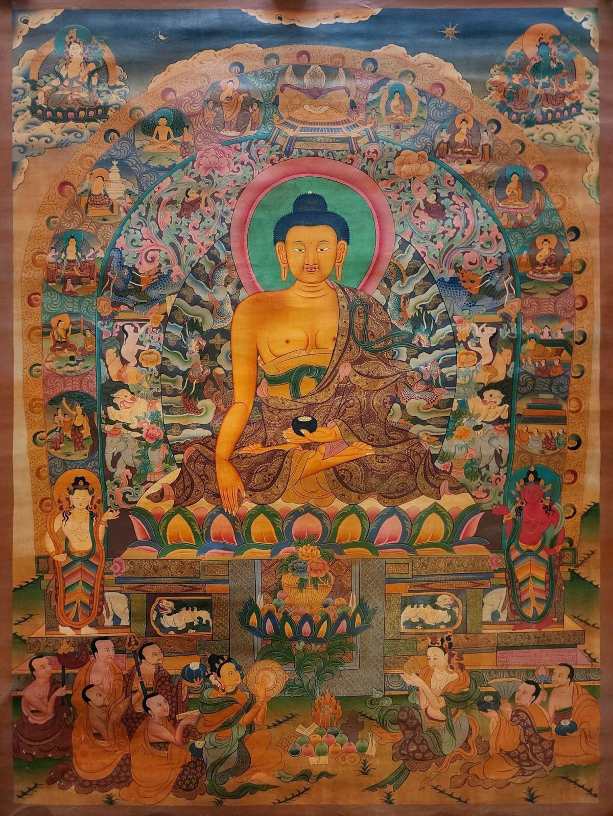 Shakyamuni Buddha Thangka, Buddhist Traditional Painting, Tibetan Style,  Real Gold,  Oiled Thangka,  Old Stock        , The Enlightened One and Teacher of Humanity