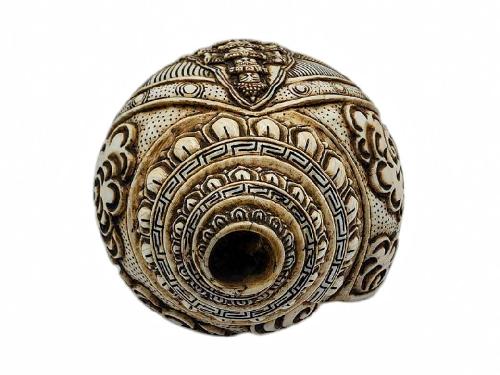 Conch Shell with  Sahasrabhuja Avalokitesvara Hand Carved