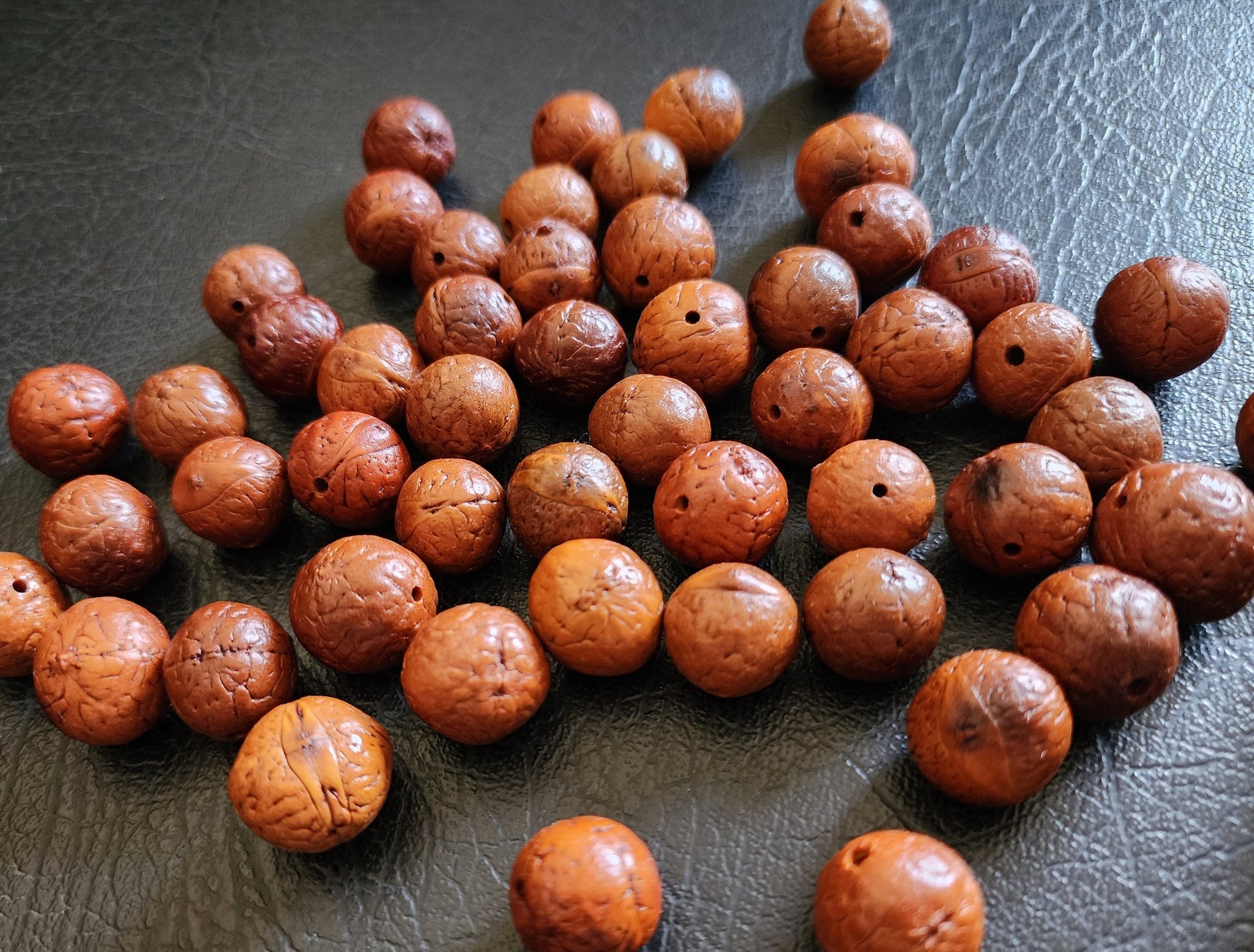 Tibetan Aged Dark Bodhi Seed Beads, Buddhist Bodhi Seed Loose Beads Pack Of 1 or 2 Pounds, 250+ Seeds Per Pound