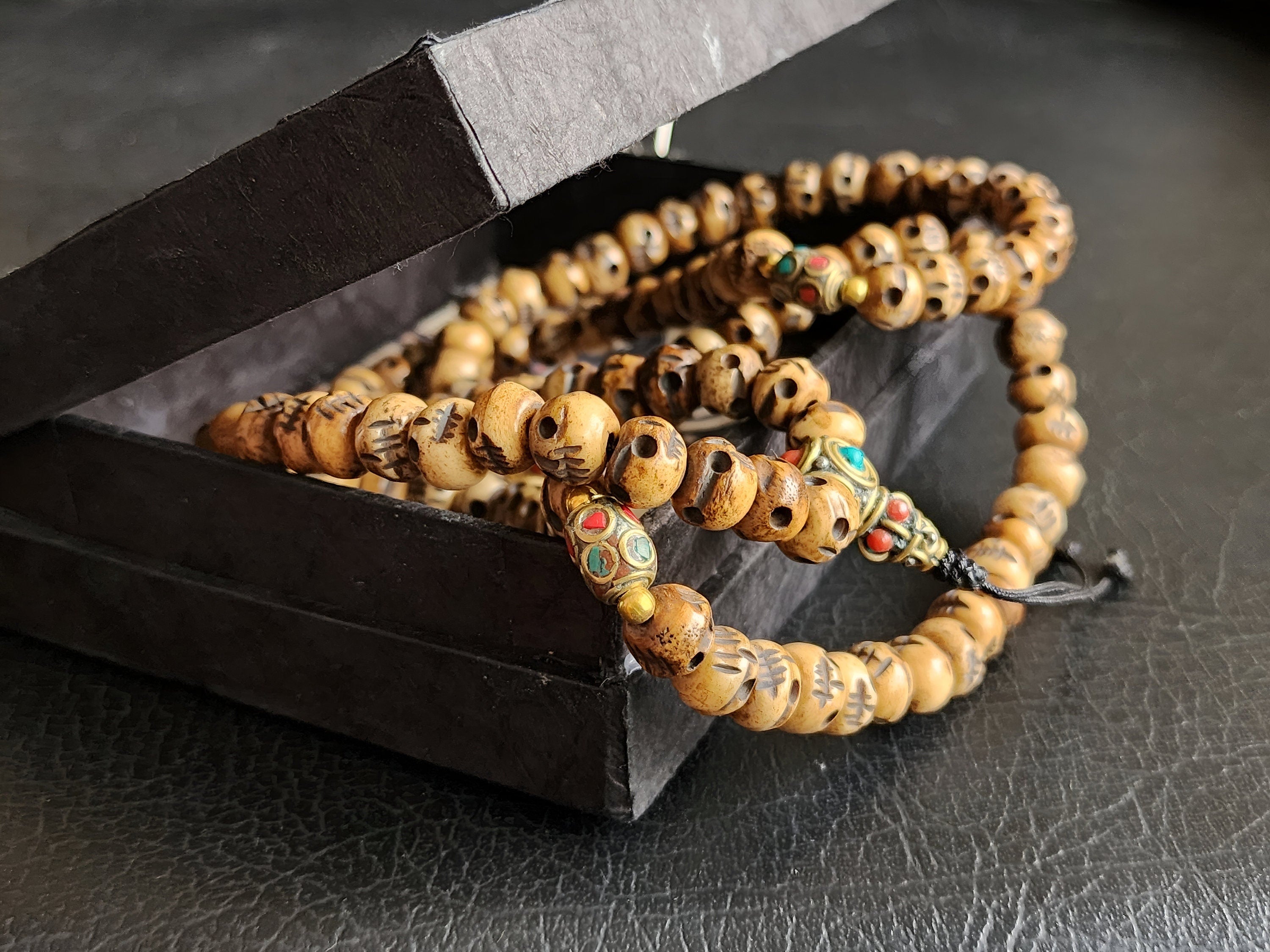 Tibetan Skull Bead Necklace - Hand Carved 108 Bone Prayer Beads With Natural Stones for Mindfulness, Spiritual Yoga Jewelry Gift