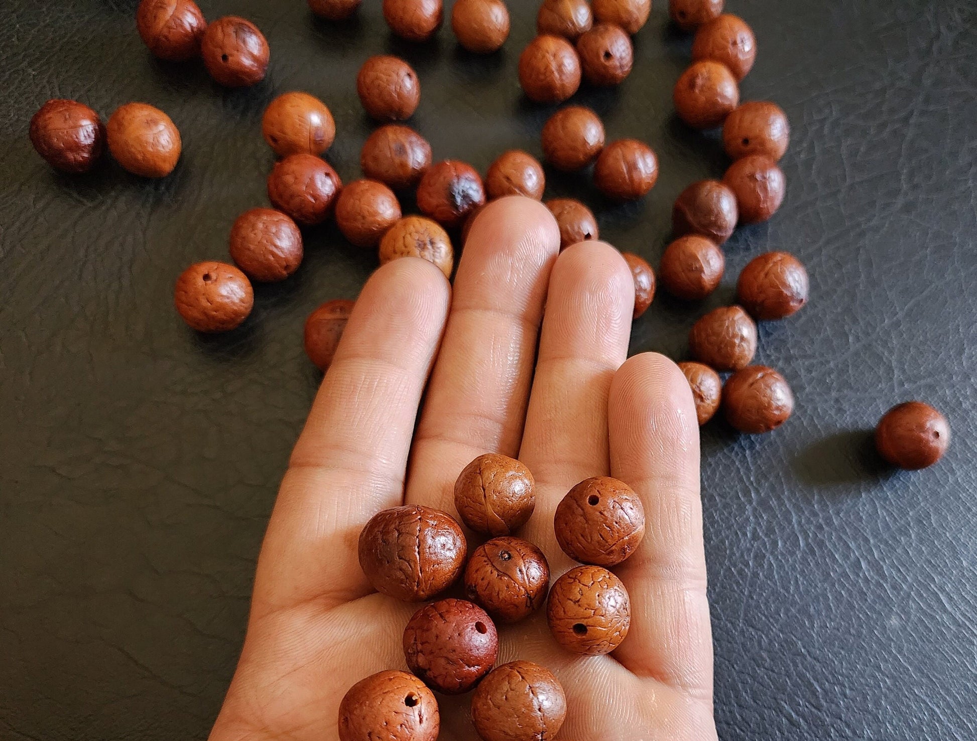 Tibetan Aged Dark Bodhi Seed Beads, Buddhist Bodhi Seed Loose Beads Pack Of 1 or 2 Pounds, 250+ Seeds Per Pound