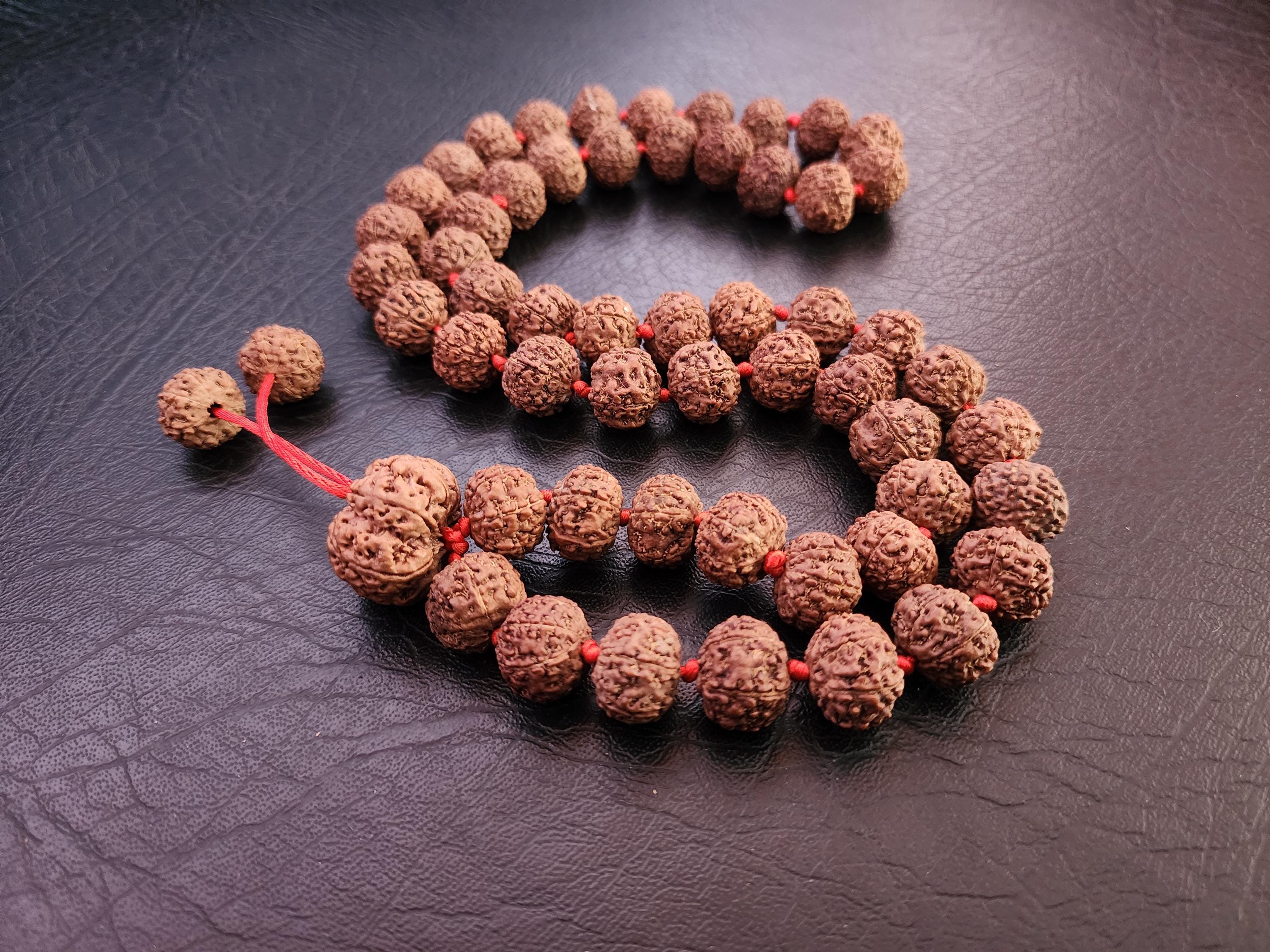 8 Mukhi Ganesha Rudraksha Mala: Personalized Prayer Beads