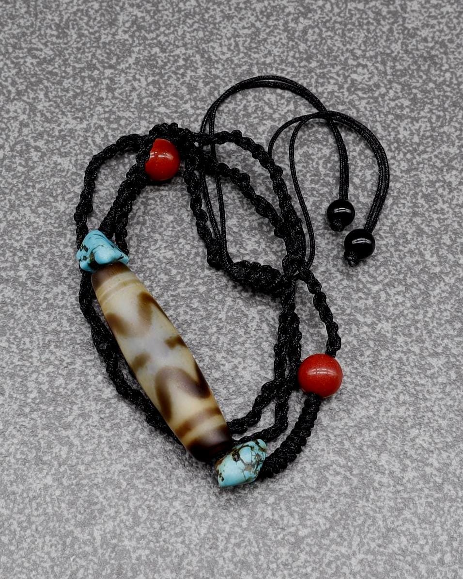 Tibetan Original Tiger Tooth Dalo Dzi Bead Necklace