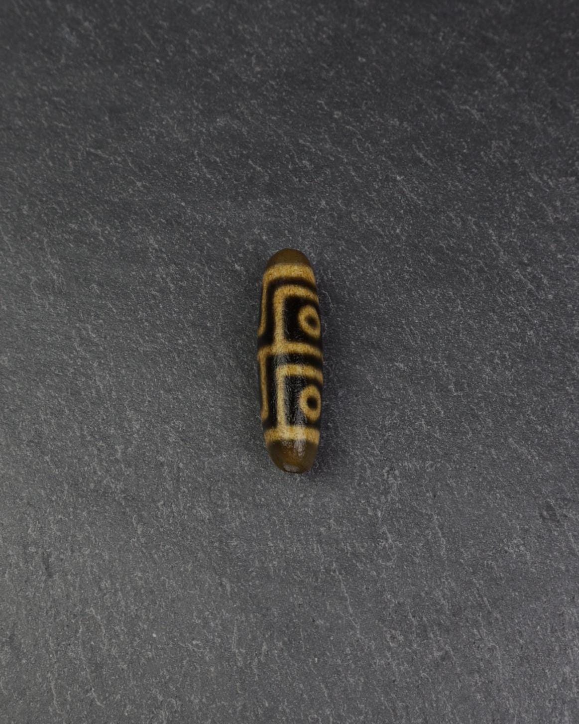 Antique Tibetan 4 Eye Dzi Bead